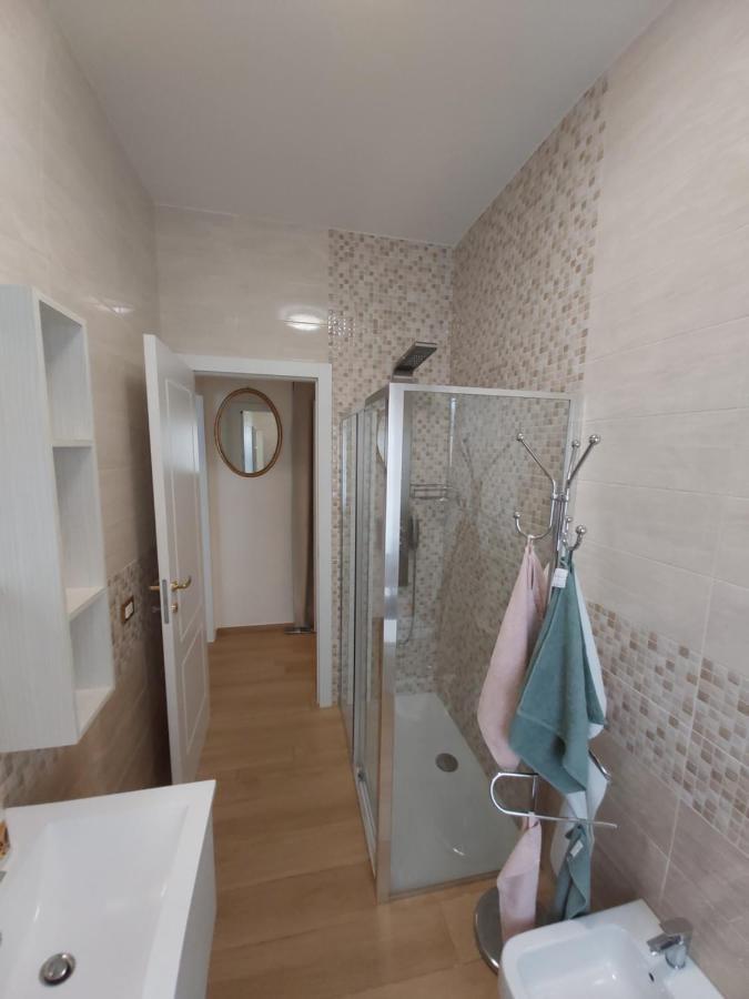 Le Rive Apartment Десенцано дел Гарда Екстериор снимка