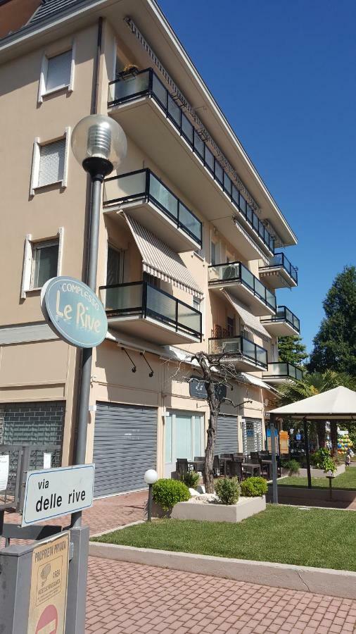 Le Rive Apartment Десенцано дел Гарда Екстериор снимка
