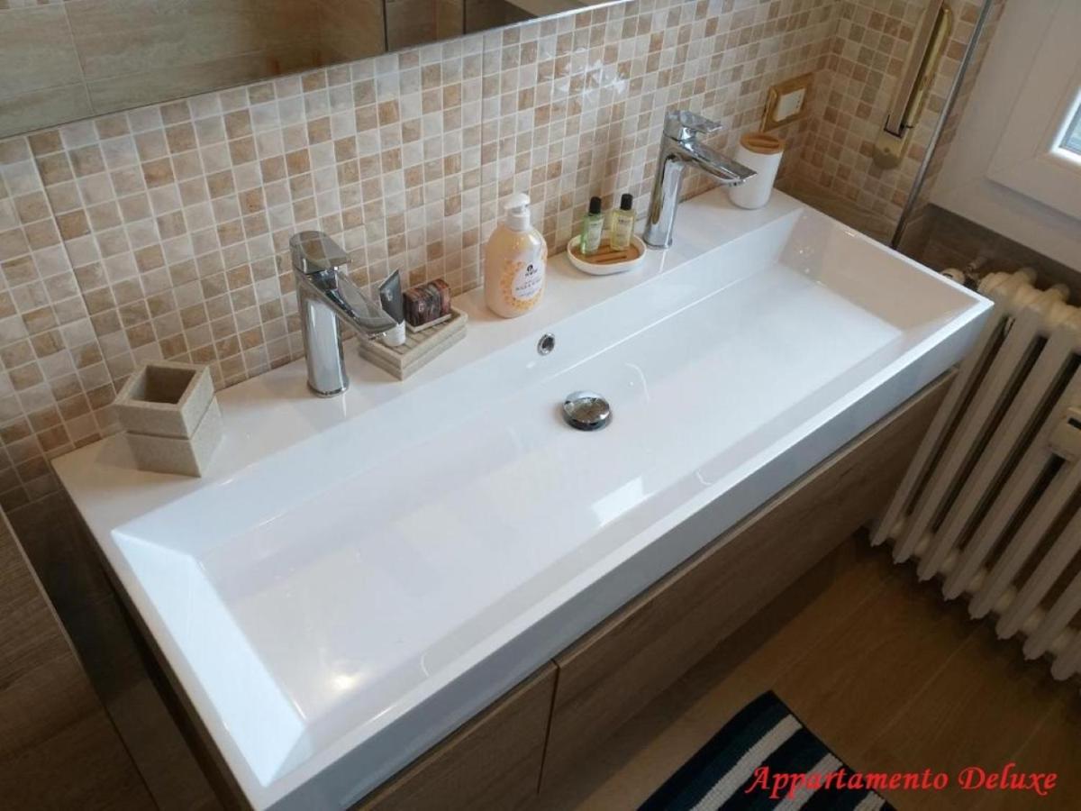 Le Rive Apartment Десенцано дел Гарда Екстериор снимка